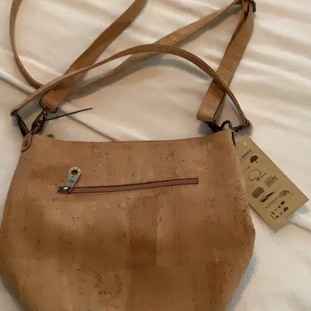 Tan and Black Women's Bag - Picture 2 of 3